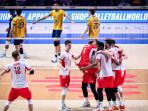 Selebrasi-tim-voli-Polandia-setelah-mengalahkan-Brazil-di-semifinal-VNL-2025-putra.jpg